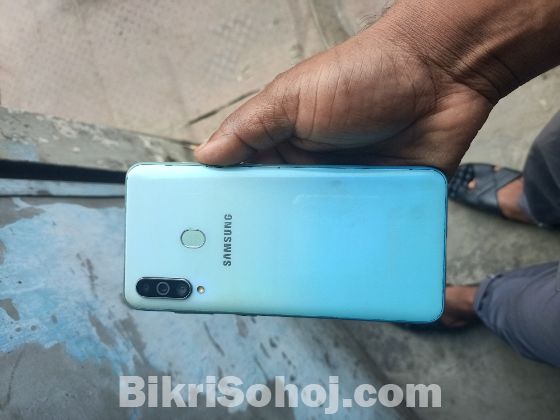 Samsung m40